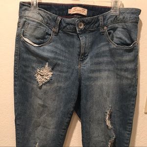Seven7 Capri Distressed Denim